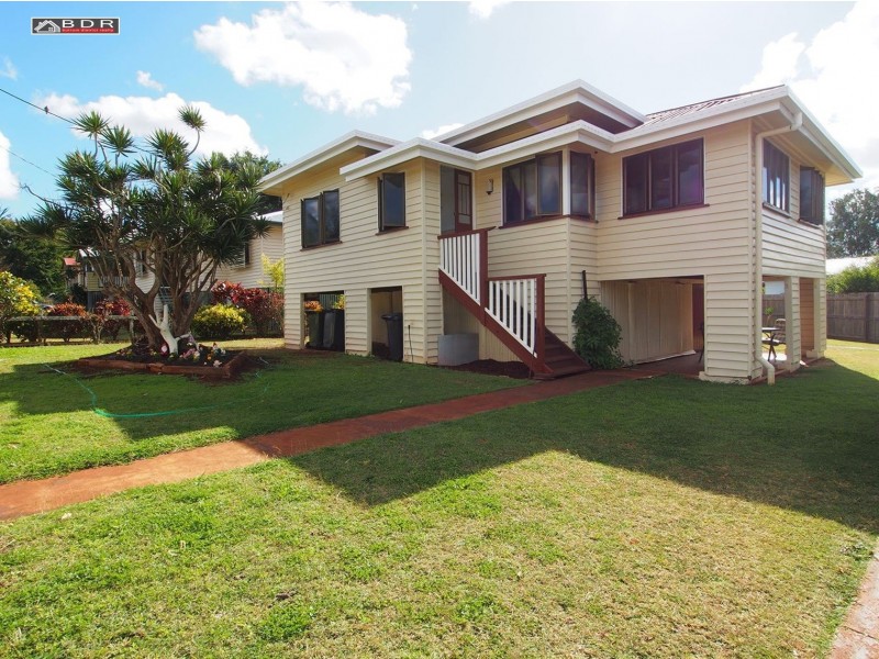 25 West Street, Childers QLD 4660
