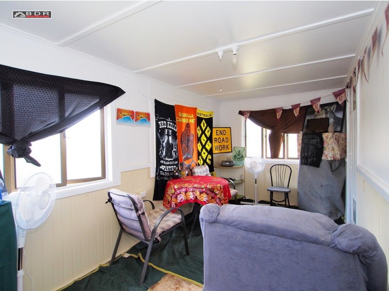 25 West Street, Childers QLD 4660