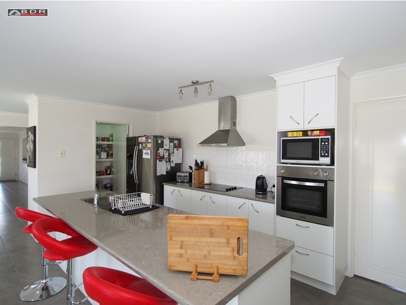 2 Jubata Court, Burrum Heads QLD 4659