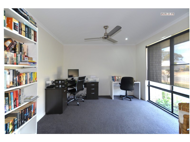 2 Jubata Court, Burrum Heads QLD 4659