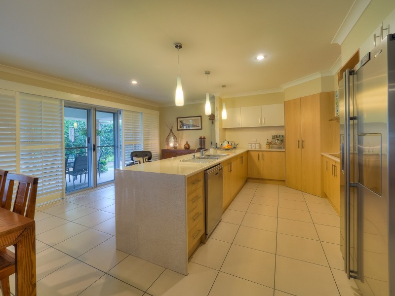 13 Fulmar Court, Burrum Heads QLD 4659