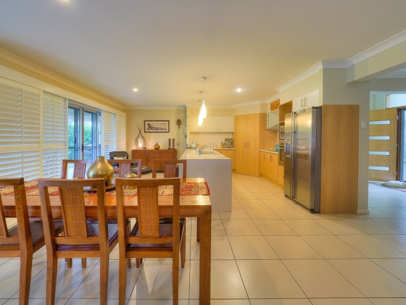13 Fulmar Court, Burrum Heads QLD 4659