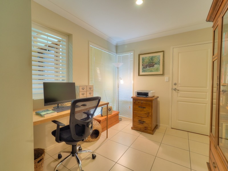 13 Fulmar Court, Burrum Heads QLD 4659