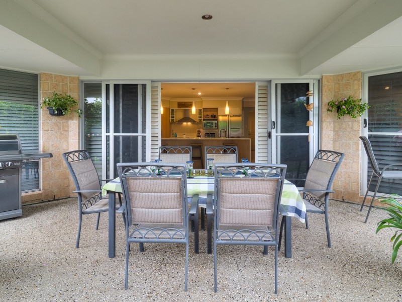 13 Fulmar Court, Burrum Heads QLD 4659