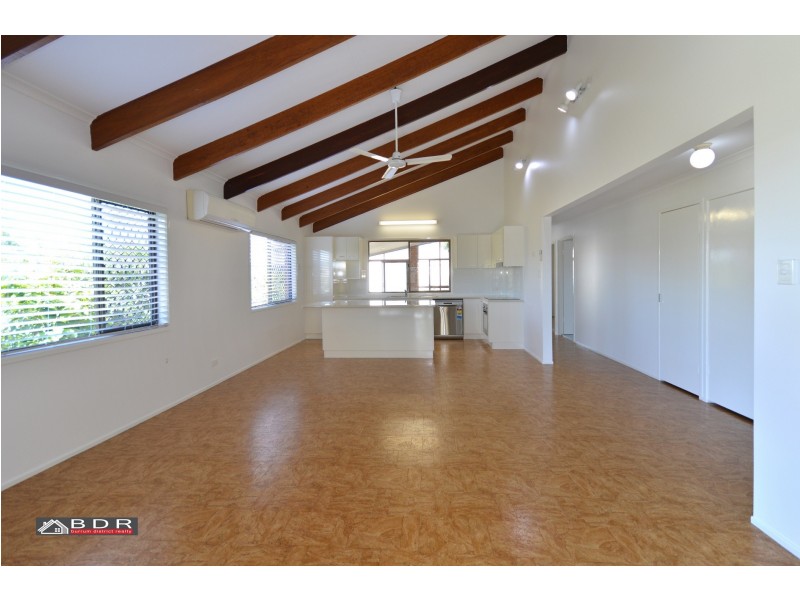 23 Howard St, Burrum Heads QLD 4659
