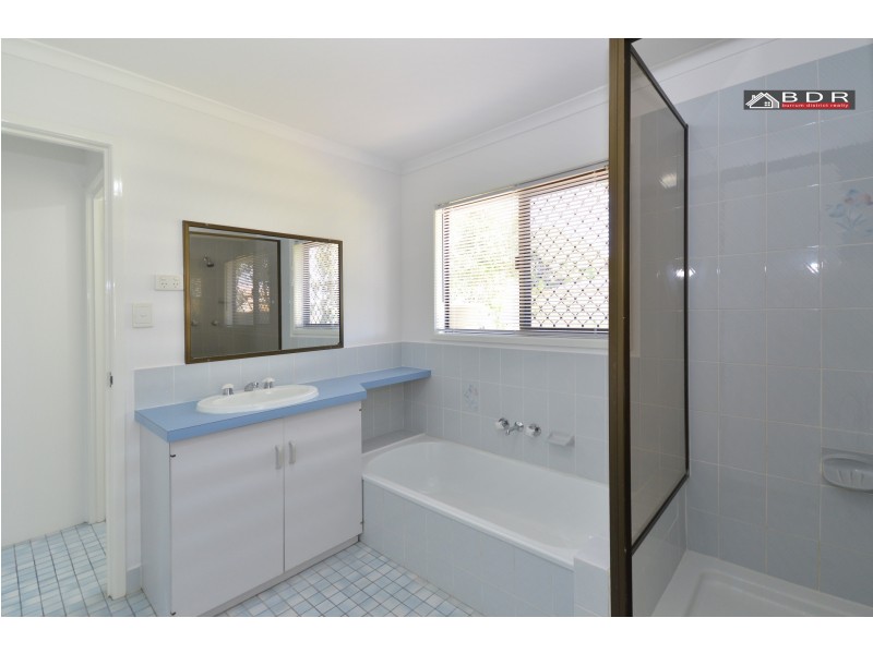 23 Howard St, Burrum Heads QLD 4659
