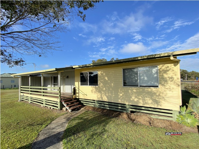 36 Hunter St, Torbanlea QLD 4662