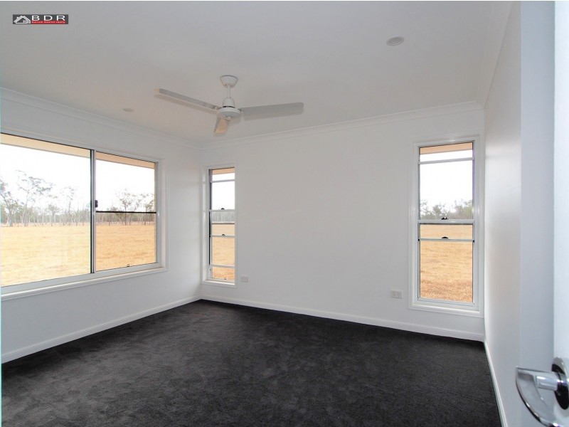 86 Keen Road, Pacific Haven QLD 4659