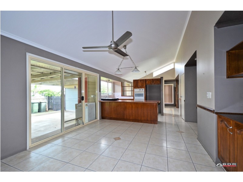 71 Watkins St, Howard QLD 4659