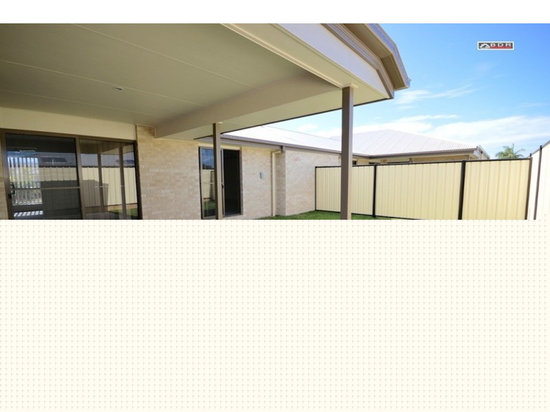 2/1 Lucas Drive, Burrum Heads QLD 4659