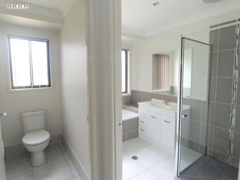 2/1 Lucas Drive, Burrum Heads QLD 4659