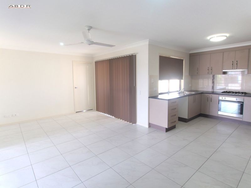 2/1 Lucas Drive, Burrum Heads QLD 4659