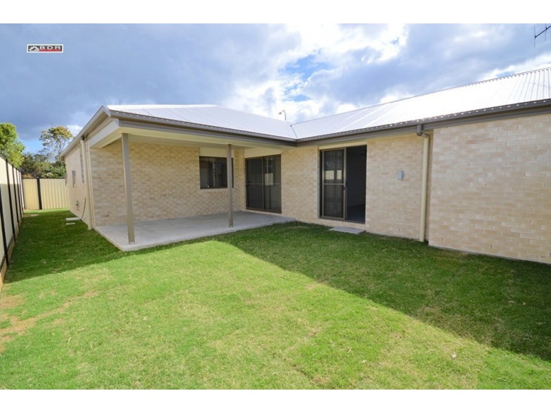 2/1 Lucas Drive, Burrum Heads QLD 4659