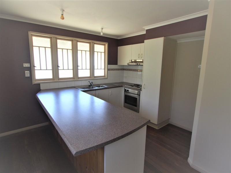 9-11 James St, Howard QLD 4659