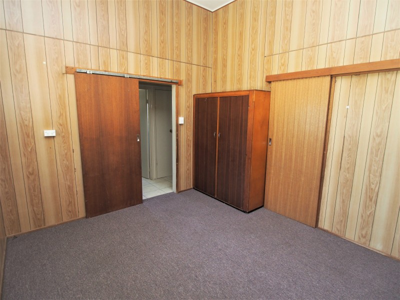 9-11 James St, Howard QLD 4659