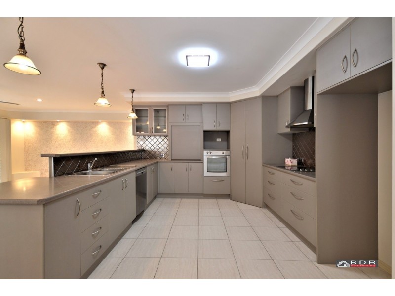 35 Sirenia Drive, Burrum Heads QLD 4659