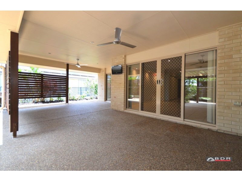 35 Sirenia Drive, Burrum Heads QLD 4659