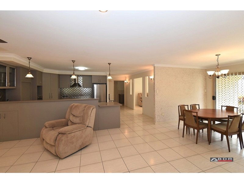 35 Sirenia Drive, Burrum Heads QLD 4659