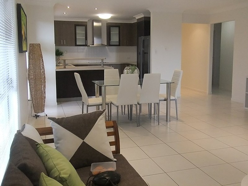8 Barramundi Drive, Burrum Heads QLD 4659
