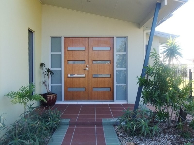 8 Barramundi Drive, Burrum Heads QLD 4659