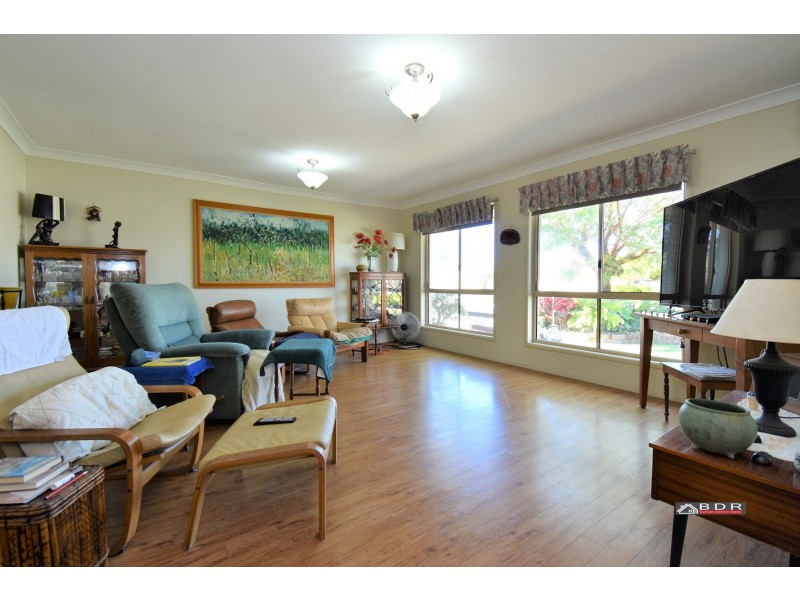 6 Tanami Close, Burrum Heads QLD 4659