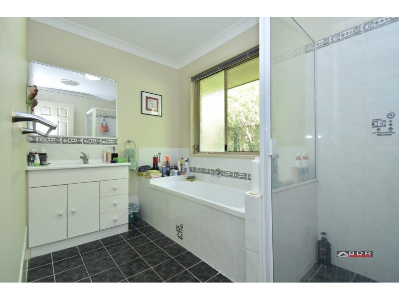 6 Tanami Close, Burrum Heads QLD 4659