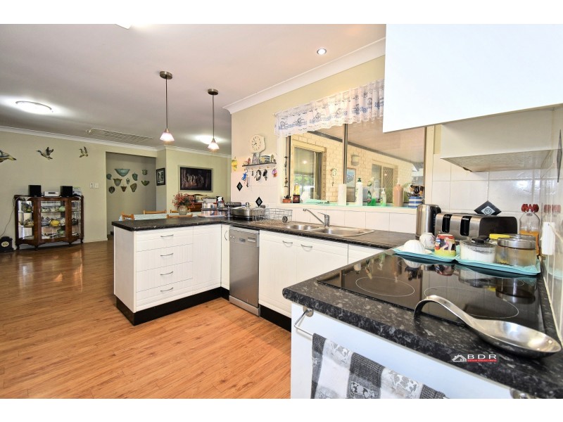 6 Tanami Close, Burrum Heads QLD 4659