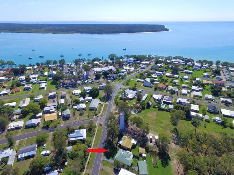 32 Burrum Heads Rd, Burrum Heads QLD 4659