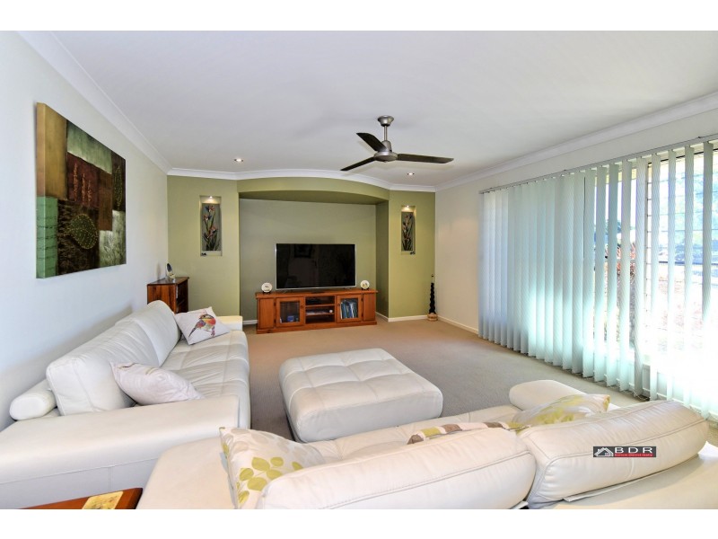 32 Traviston Way, Burrum Heads QLD 4659