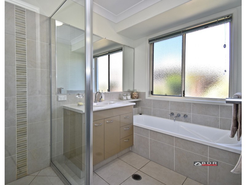 32 Traviston Way, Burrum Heads QLD 4659