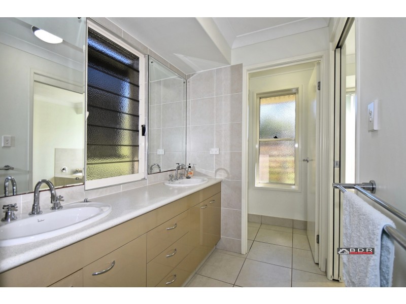 32 Traviston Way, Burrum Heads QLD 4659