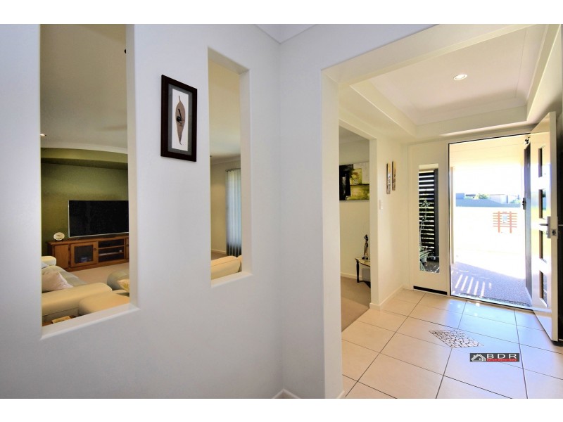 32 Traviston Way, Burrum Heads QLD 4659