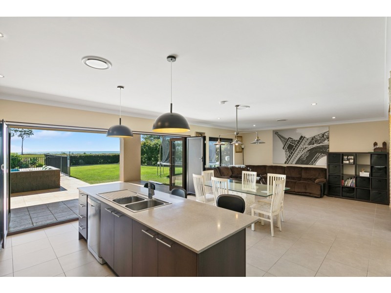 2 Pavilion Ct, Burrum Heads QLD 4659
