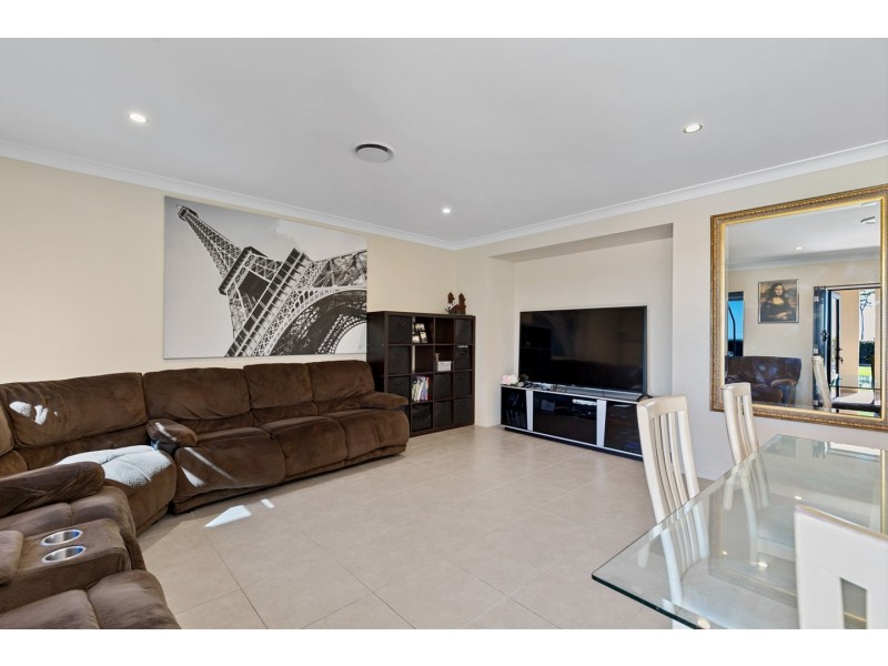 2 Pavilion Ct, Burrum Heads QLD 4659