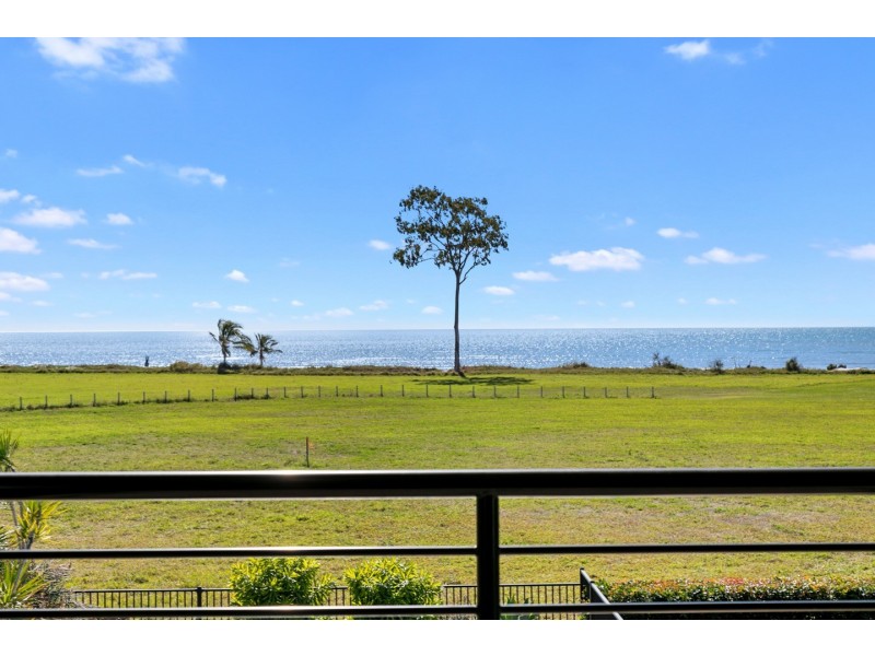 2 Pavilion Ct, Burrum Heads QLD 4659