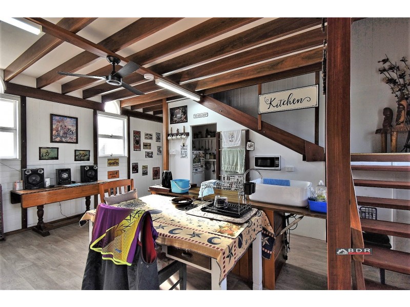 10 Crawford Street, Torbanlea QLD 4662