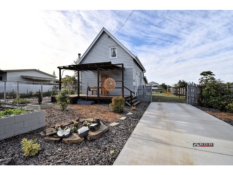 10 Crawford Street, Torbanlea QLD 4662