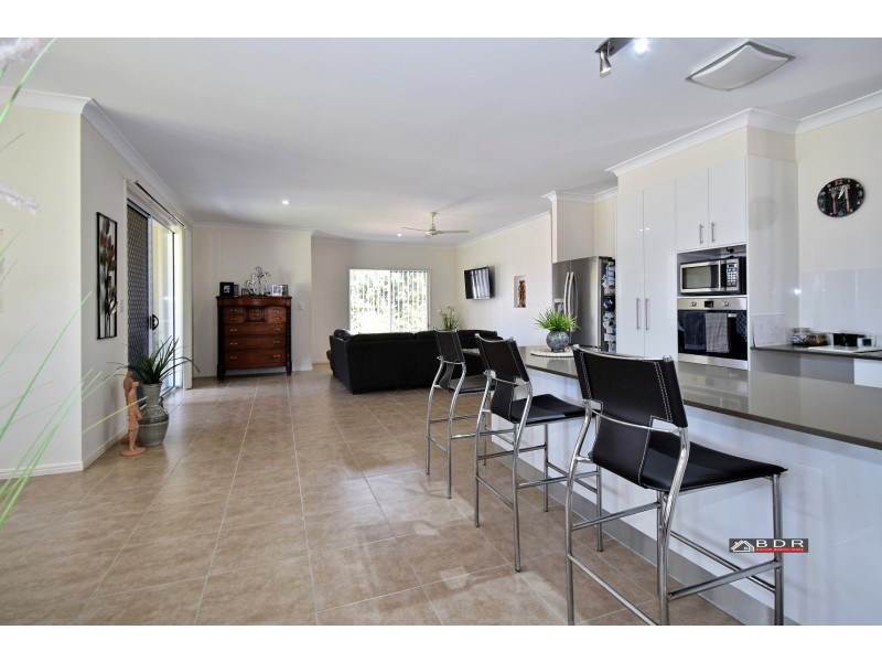 8 Cowrie Court, Burrum Heads QLD 4659