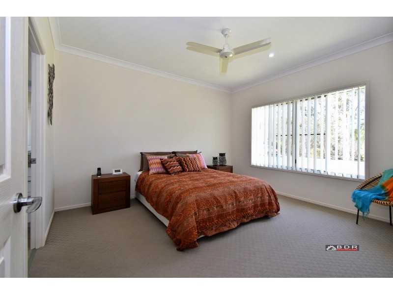 8 Cowrie Court, Burrum Heads QLD 4659