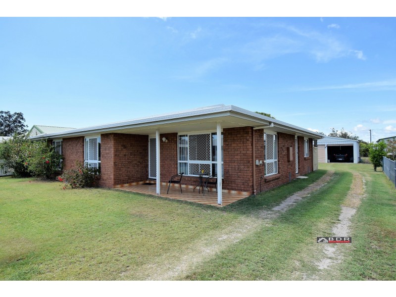 17 Hoffman Street, Burrum Heads QLD 4659