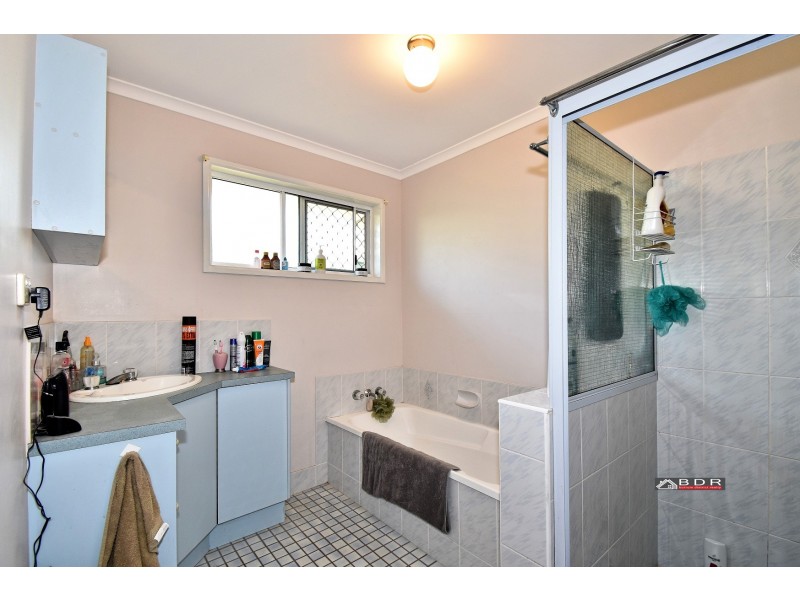 17 Hoffman Street, Burrum Heads QLD 4659