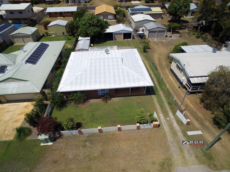 17 Hoffman Street, Burrum Heads QLD 4659