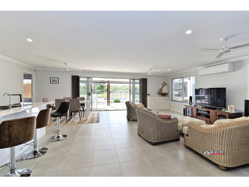 38 Honey Myrtle Cl, Burrum Heads QLD 4659