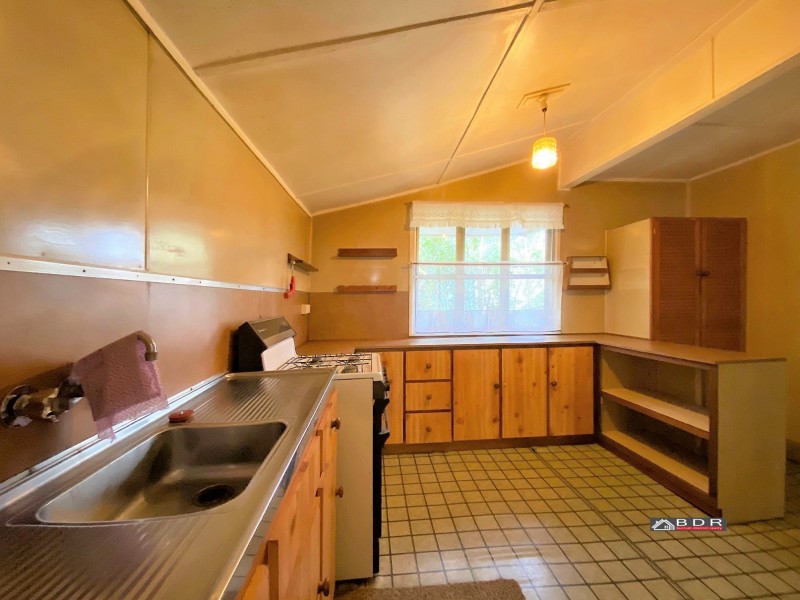 4-6 Creek Street, Howard QLD 4659