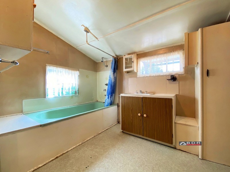 4-6 Creek Street, Howard QLD 4659