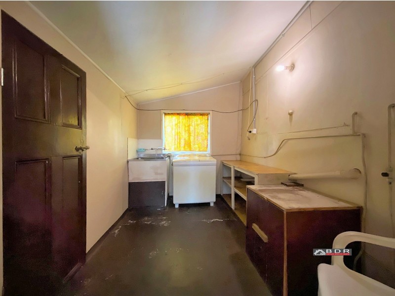 4-6 Creek Street, Howard QLD 4659