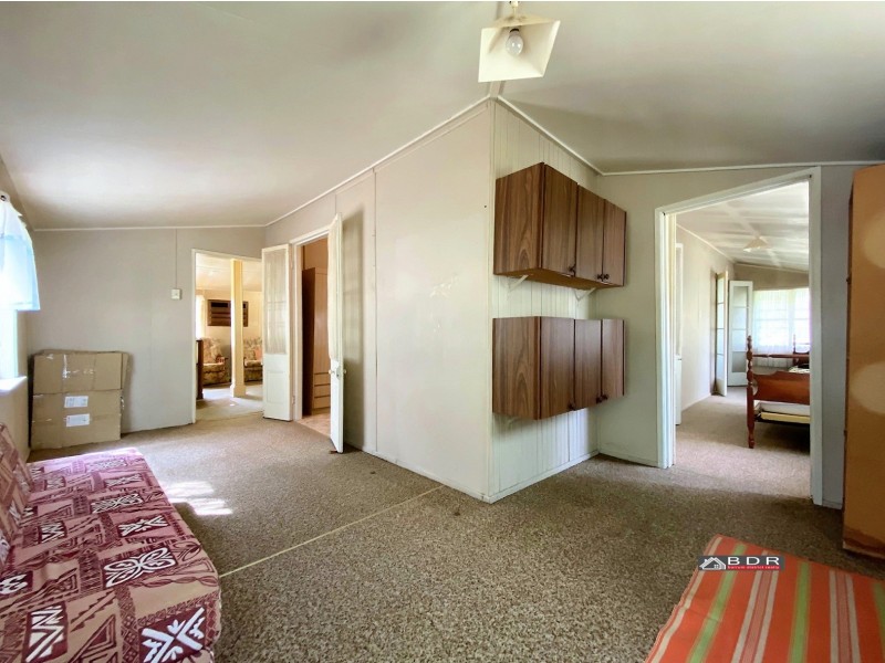 4-6 Creek Street, Howard QLD 4659