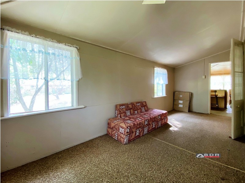 4-6 Creek Street, Howard QLD 4659