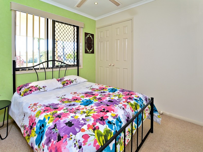 11 Lakeside Drive, Burrum Heads QLD 4659