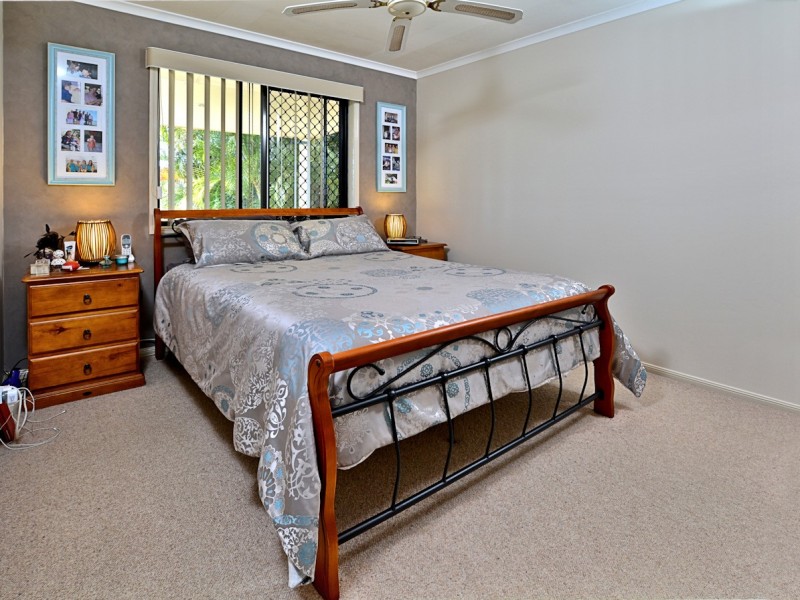 11 Lakeside Drive, Burrum Heads QLD 4659